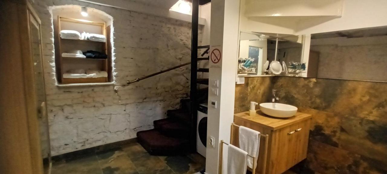 Old Cafe Spa Apartment Belgrad Exteriör bild